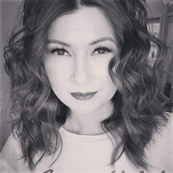 Meet your Posher, Carolina - Picture 1 of 1